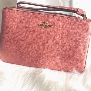 Large Corner Wristlet in Discontinued Bubblegum